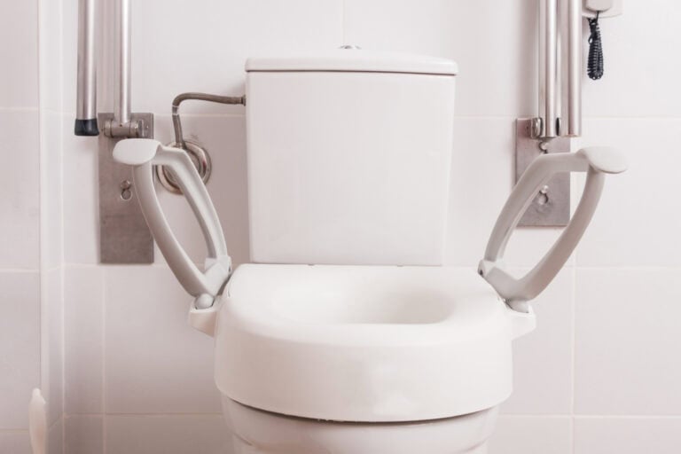 California ADA Bathroom Requirements: Full Guide for Public & Commercial Spaces 3 Depositphotos 117974420 xl 2015