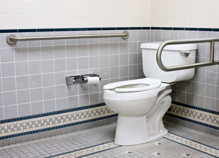California ADA Bathroom Requirements: Full Guide for Public & Commercial Spaces 2 California ADA compliant public and commercial bathroom with required accessibility features