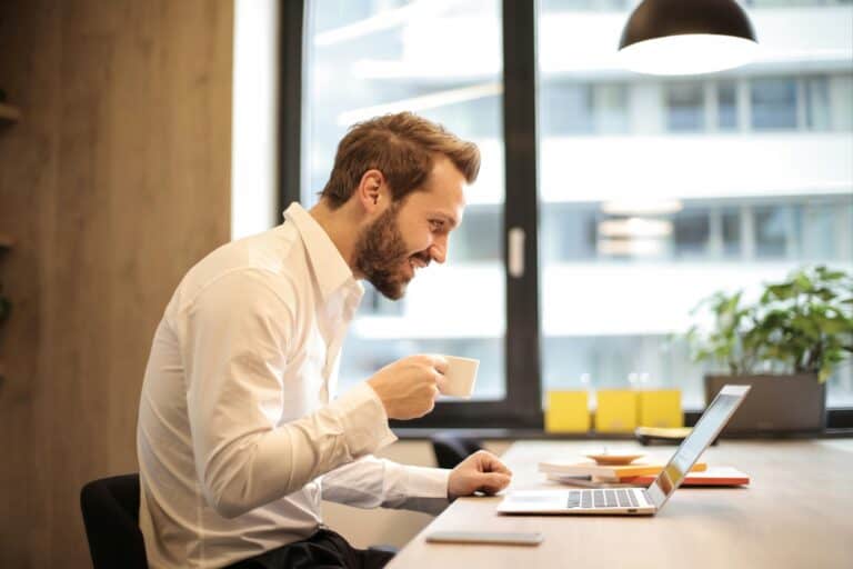 Steps To An ADA-Compliant Website: Essential Checklist 3 pexels olly 925786 1